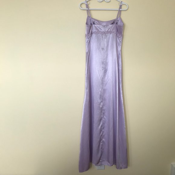 Light Purple Satin Formal Maxi Spaghetti Strap Dress with Beaded Daisy Trim - Picture 4 of 5